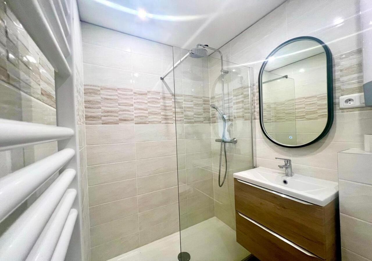 Studio Eclat Marine 3 Etoiles - Vue Mer - Parking-Clim-Plage A 20 Metres - Capitalchic Services Saint-Aygulf Fréjus Екстериор снимка
