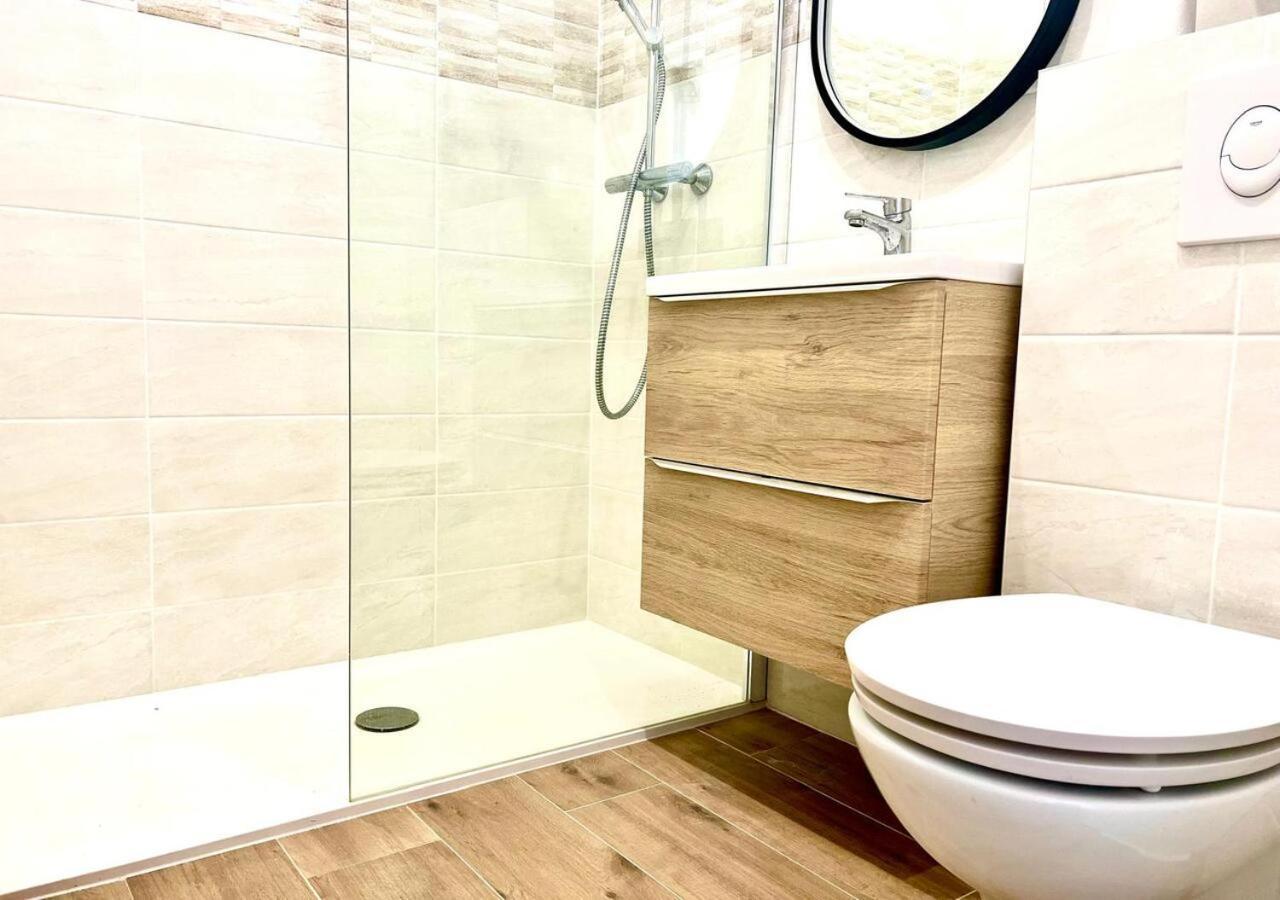 Studio Eclat Marine 3 Etoiles - Vue Mer - Parking-Clim-Plage A 20 Metres - Capitalchic Services Saint-Aygulf Fréjus Екстериор снимка